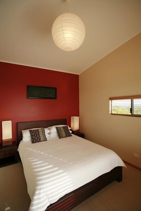 Redgate Beach Escape - Perth Resorts 5