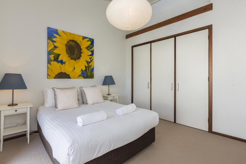 Cottesloe Sea Salt Abode - Executive Escapes - Accommodation Perth 5