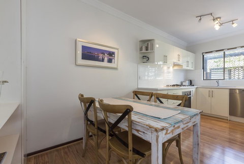 Cottesloe Sea Salt Abode - Executive Escapes - Accommodation Perth 6