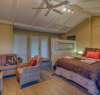 Windfall Estate Vineyard Cottage - Perth Resorts