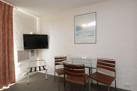 Atrium Hotel Mandurah - Accommodation Perth 2