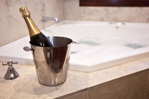 Caves House Hotel & Apartments Yallingup - Accommodation Perth 1