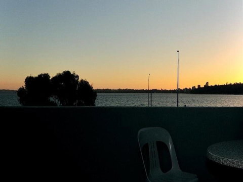 Riverside - Accommodation Perth 18
