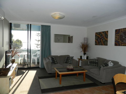Riverside - Accommodation Perth 9