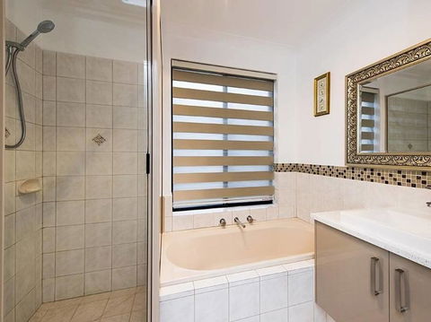 Highgate Modern Home (4 Mins To Perth City) - Perth Resorts 12
