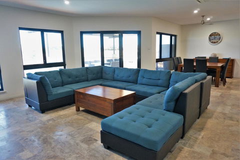 27 Corella Court - Accommodation Perth 7