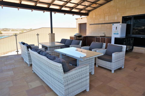 27 Corella Court - Accommodation Perth 26