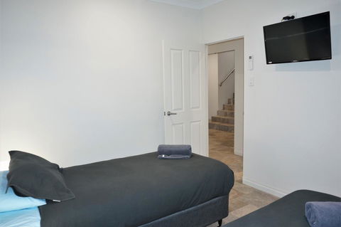 27 Corella Court - Accommodation Perth 9