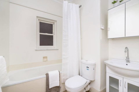 Light Bright, Quality River Views! Free Parking - Accommodation Perth 37