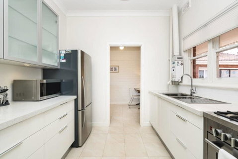 Light Bright, Quality River Views! Free Parking - Accommodation Perth 24