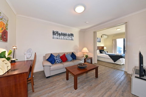 Inner Perth CBD 1X1 Apartment: 605451 - Accommodation Perth 6