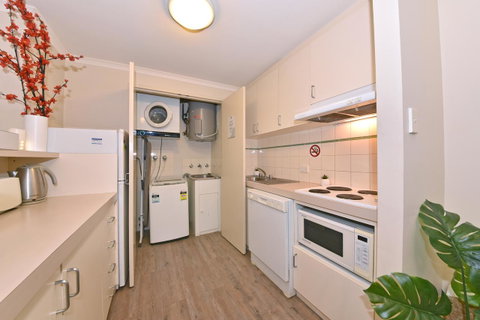 Inner Perth CBD 1X1 Apartment: 605451 - Accommodation Perth 12