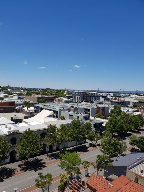 Modern Northbridge Apartment - Accommodation Perth 13