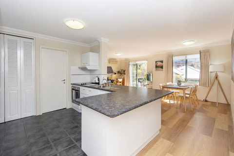 Subiaco Village - 34 - Accommodation Perth 4