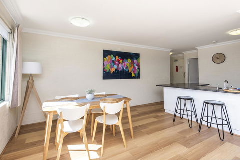Subiaco Village - 34 - Accommodation Perth 5