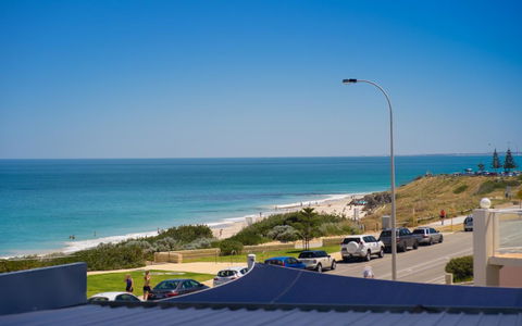 Cottesloe Blue Apartment - Executive Escapes - Accommodation Perth 0