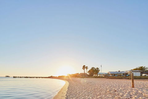 RAC Monkey Mia Dolphin Resort - Accommodation Perth 12
