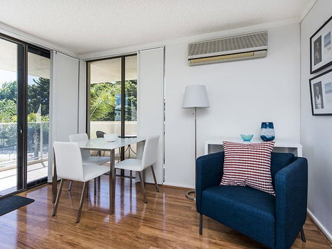 South Perth Deluxe Apartment - Accommodation Perth 16