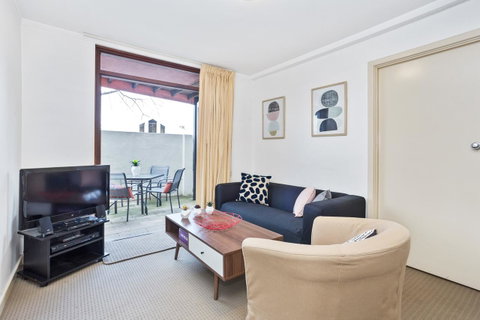 South Perth Executive Apartment - Accommodation Perth 1