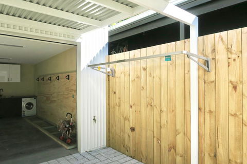 Berms And Barrels - New - Perth Resorts 16