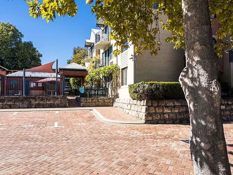 Subiaco Village 28 - Perth Resorts 20