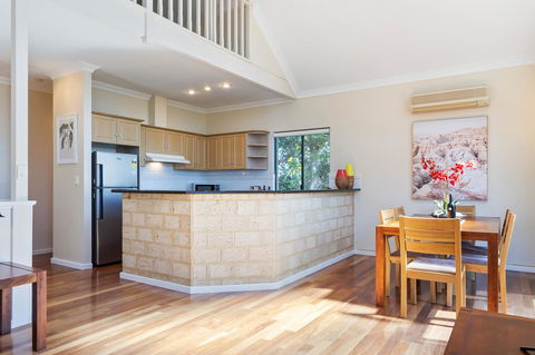 Swanview Ardross Shortstays - Perth Resorts 6