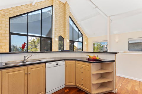 Swanview Ardross Shortstays - Perth Resorts 8