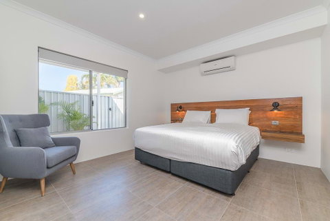 Karrinyup Waters Luxury House Rental - Accommodation Perth 11