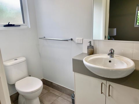 17 By The Sea - Accommodation Perth 13