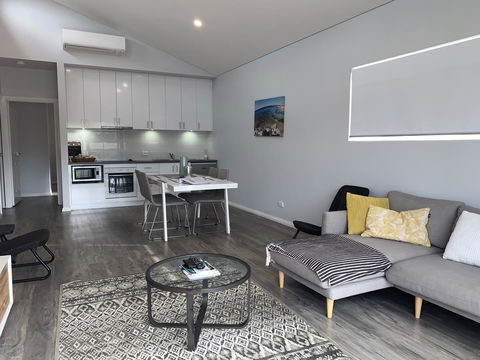 17 By The Sea - Accommodation Perth 5