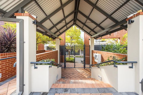 Subiaco Emporium Apartment - Perth Resorts 22