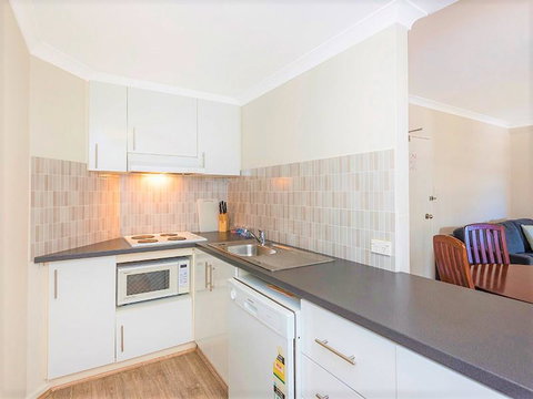 Perth West End Apartment 504 - Accommodation Perth 14