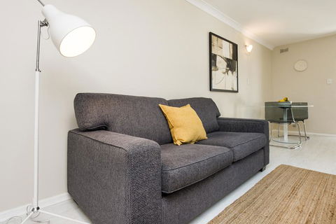 Townshend Rd - Accommodation Perth 40