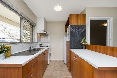 Townshend Rd - Accommodation Perth 11