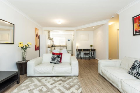 Forrest St - Perth Resorts 1