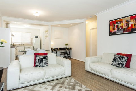 Forrest St - Perth Resorts 2