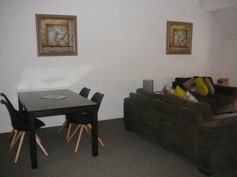 Dragonfly Apartment On Regal - Accommodation Perth 6