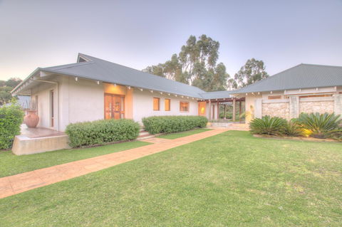 Moana Spa Villas - Prime Yallingup Location - Accommodation Perth 1