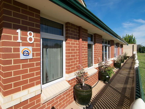 Ascot On Swan Bed & Breakfast - Perth Resorts 8