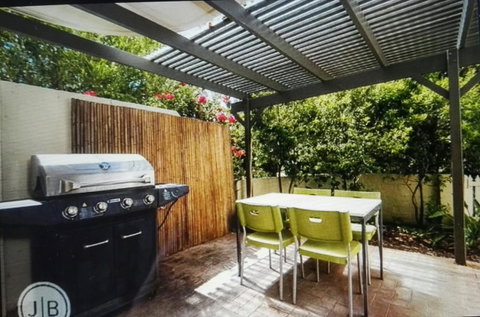 Perth City Retreat - Accommodation Perth 10