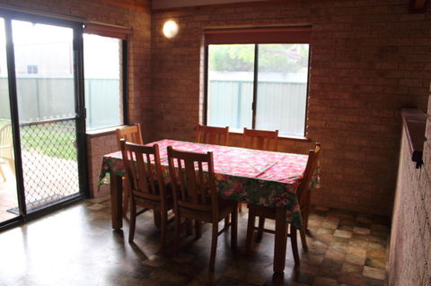 Kestrel Chalets - Perth Resorts 17
