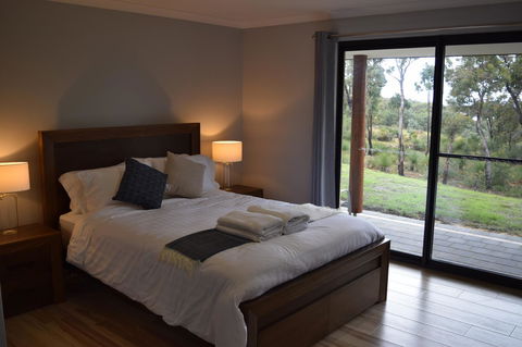 Eagle Bay House - Perth Resorts 4