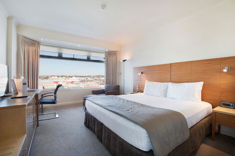 Gateway Hotel By Nightcap Plus - Accommodation Perth 4