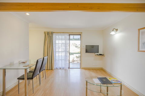 Queechy Motel - Perth Resorts 17