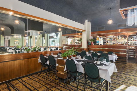 Beachfront Voyager Motor Inn - Perth Resorts 3