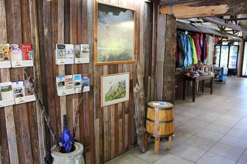 Tullah Lakeside Lodge - Accommodation Perth 25