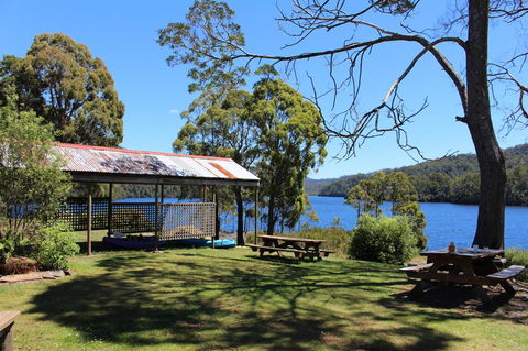 Tullah Lakeside Lodge - Accommodation Perth 6