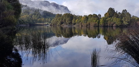 Tullah Lakeside Lodge - Accommodation Perth 1
