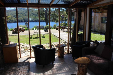 Tullah Lakeside Lodge - Accommodation Perth 28
