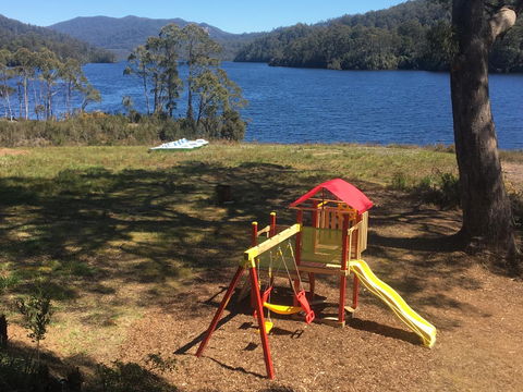 Tullah Lakeside Lodge - Accommodation Perth 15
